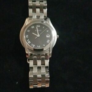 Gucci Black and Silver Men's Watch